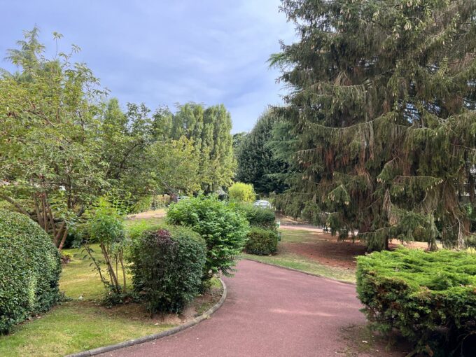 44f70259 075b 41e3 9908 c002f8564884