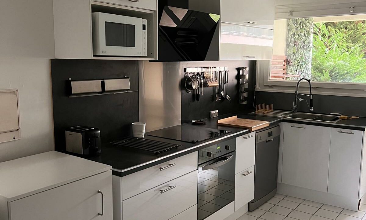 d448ec44-7c9a-4d45-b19e-267064848d96